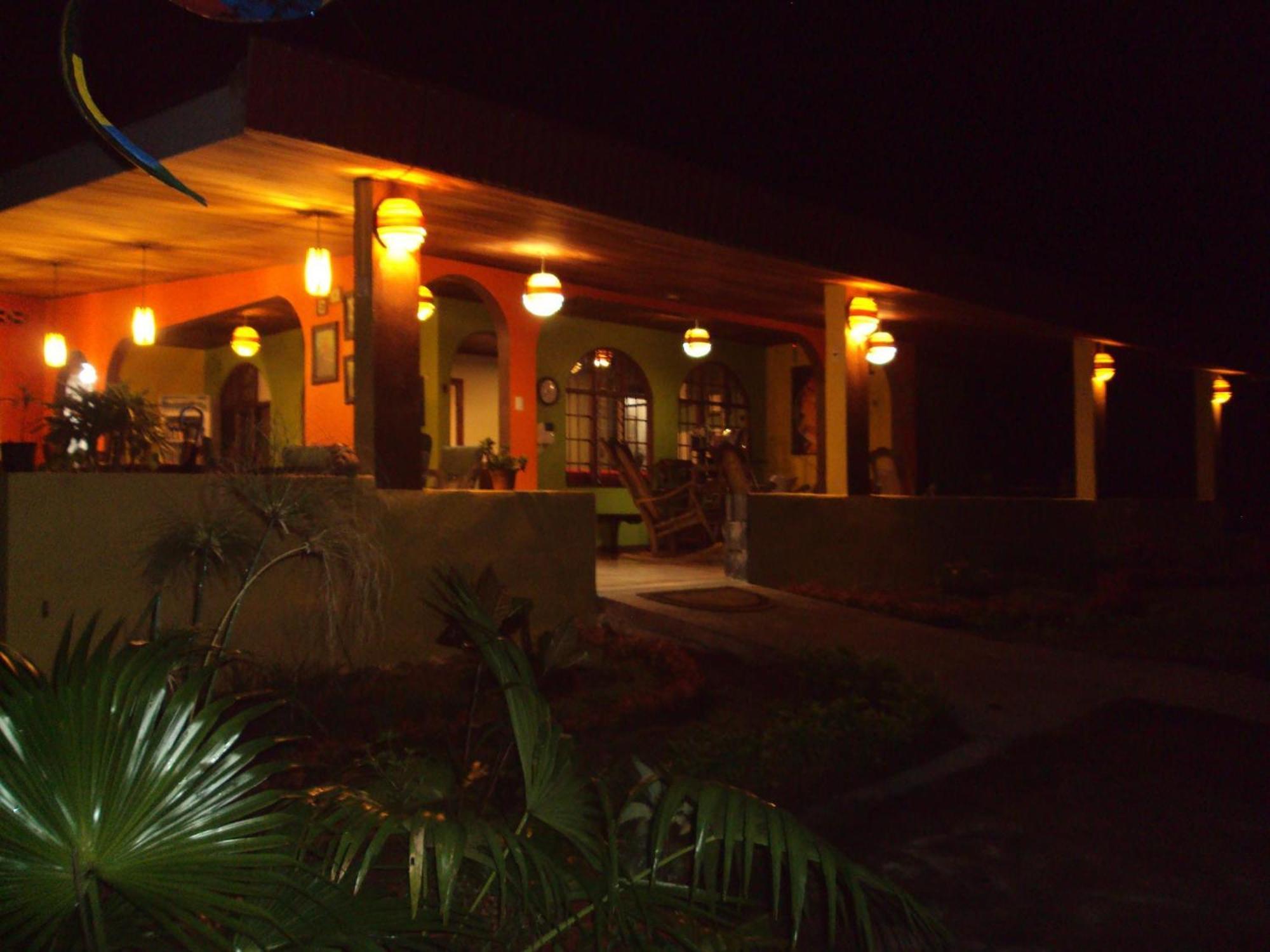 Aparthotel Villa Pacande & Rooms Pilas ภายนอก รูปภาพ