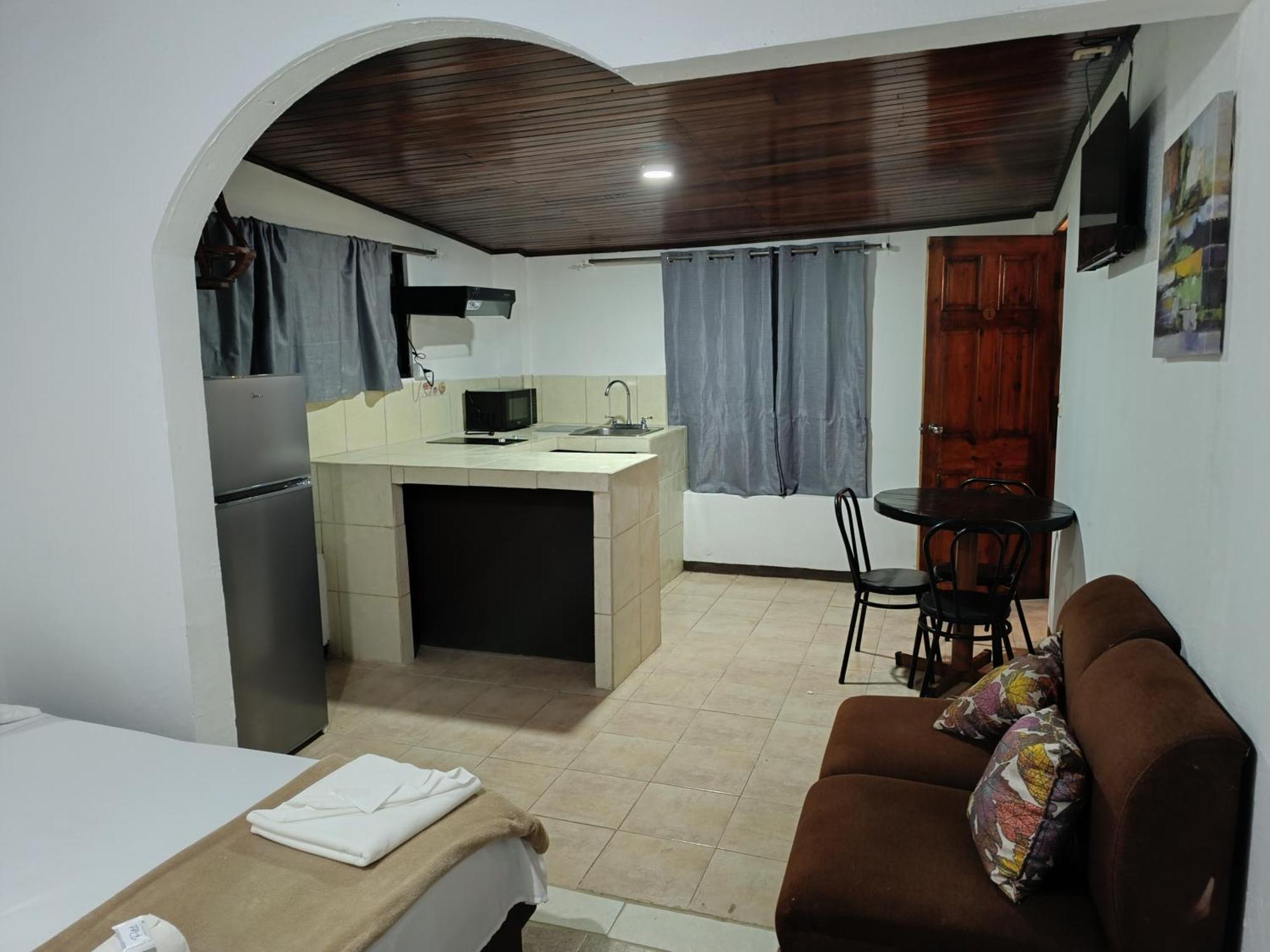 Aparthotel Villa Pacande & Rooms Pilas ห้อง รูปภาพ