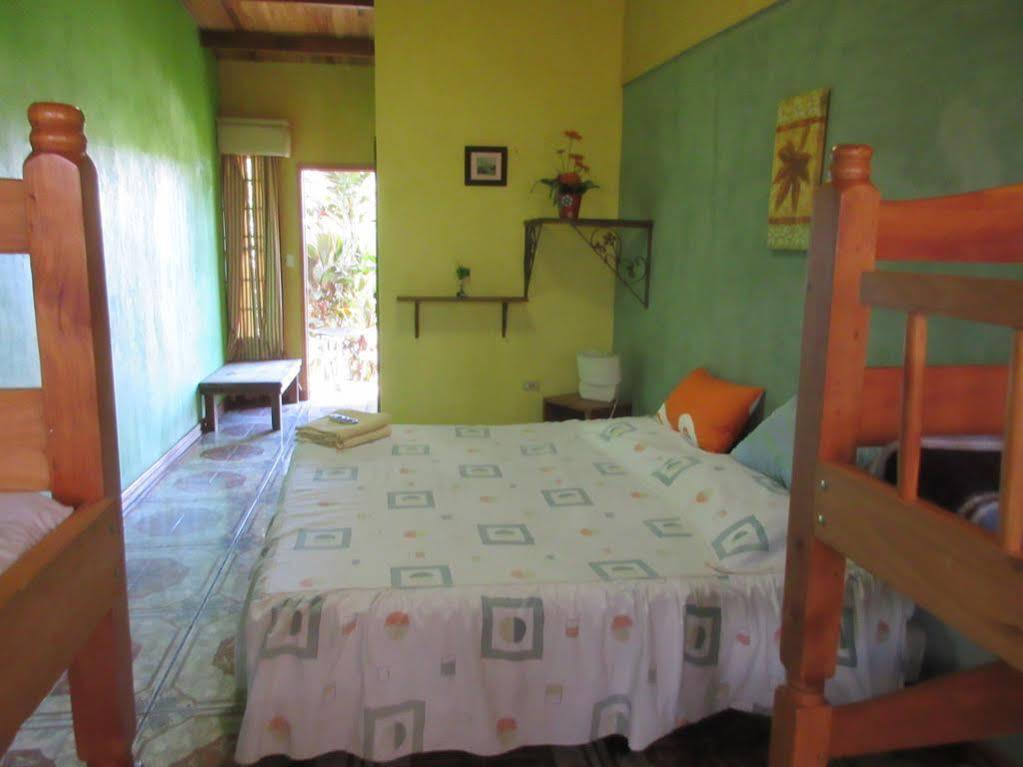 Aparthotel Villa Pacande & Rooms Pilas ภายนอก รูปภาพ